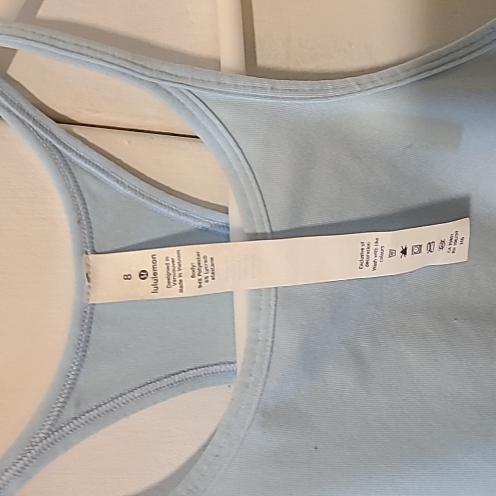 Lululemon Atletic Racerback top, Size 8, Color Light Blue 🎁🥰🎄🎁🥰🎄🎁🥰🎄🎁🥰 - Picture 4 of 4